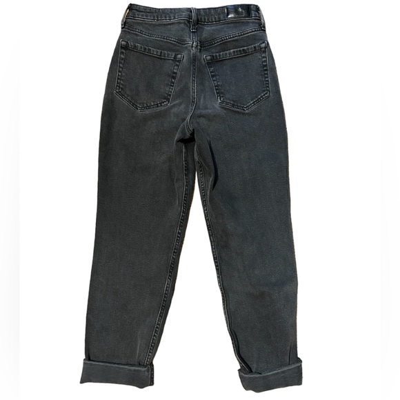 COPY - Hollister Ultra High Rise Mom Jeans - Picture 2 of 11